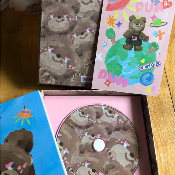 Oh My Girl Kpop Album CD - Dun Dun Dance - Picture 4 of 6